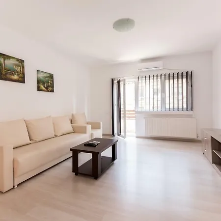 Apartment Victoriei Near Old Town